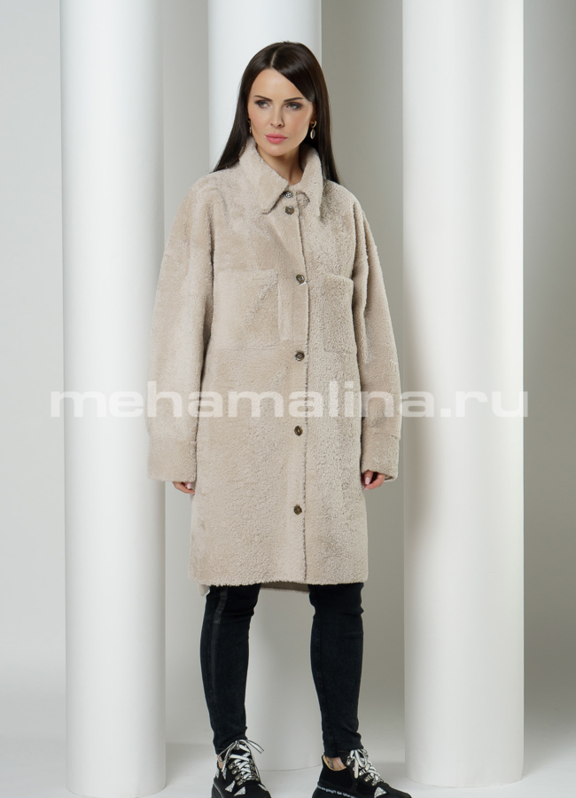 фото Светлая дубленка с накладными карманами, на пуговицах модель № 3407