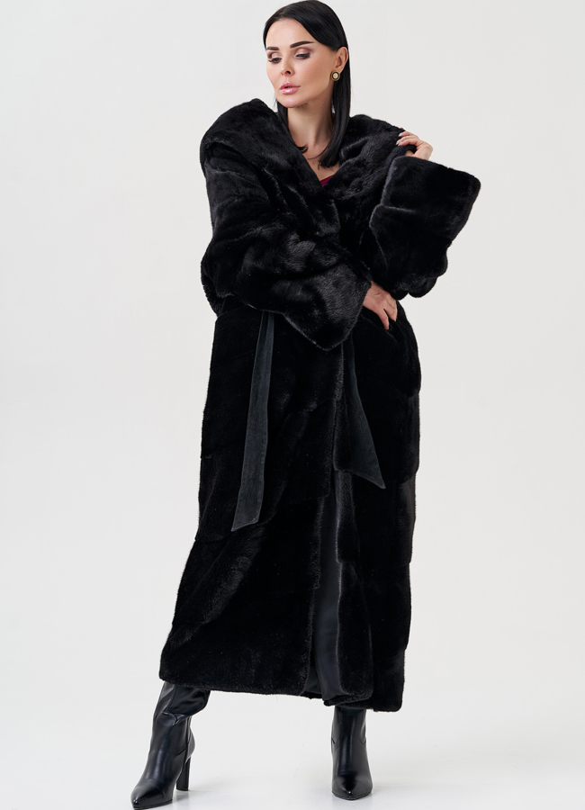 Шуба из норки с капюшоном  модель № 23987 меха малина