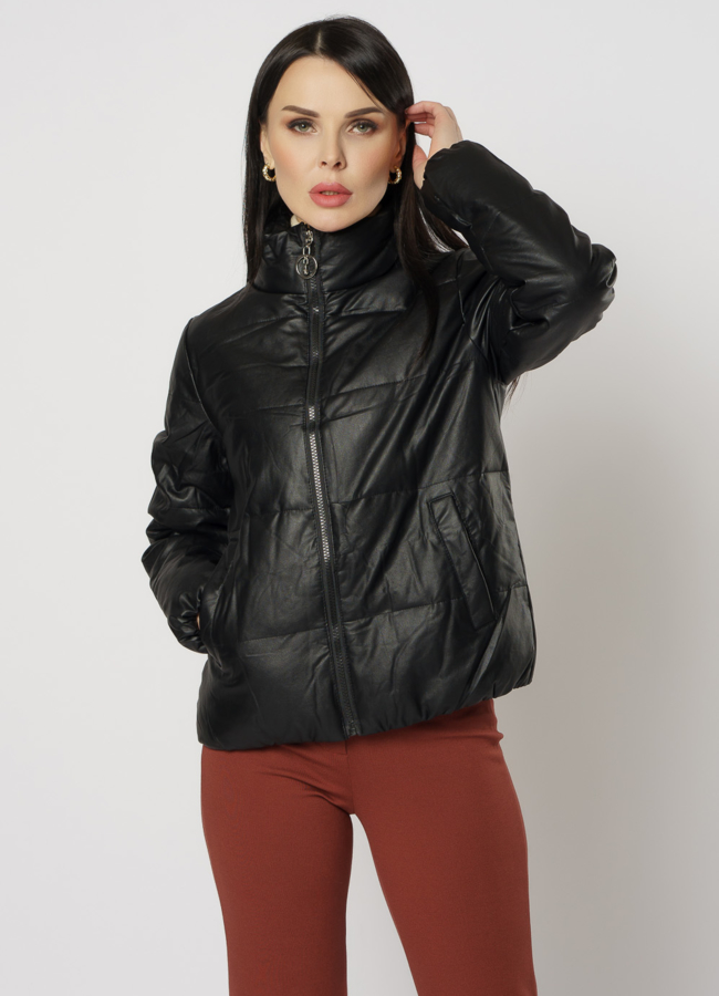 Женская куртка из эко кожи черного цвета модель № 20768 в кредит