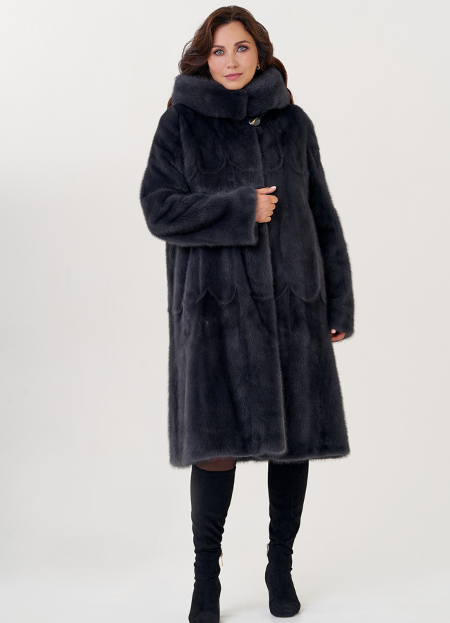 Удлиненная классическая шуба с капюшоном в цвете графит модель № 23166 меха малина