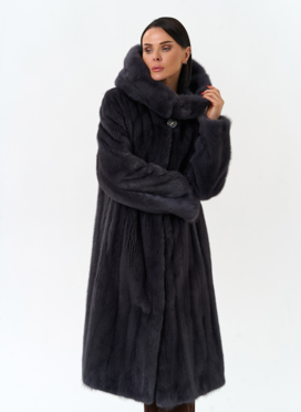 Шуба из меха норки с капюшоном