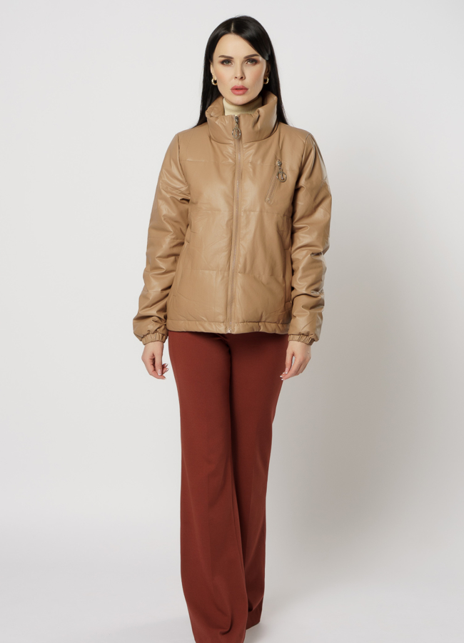 фото Женская куртка из эко кожи бежевого цвета модель № 5030
