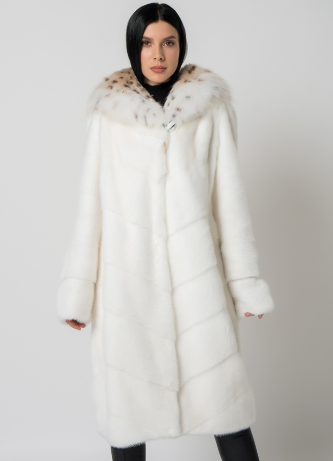 Белая шуба из норки с рысью модель № 25277 универмаг малина