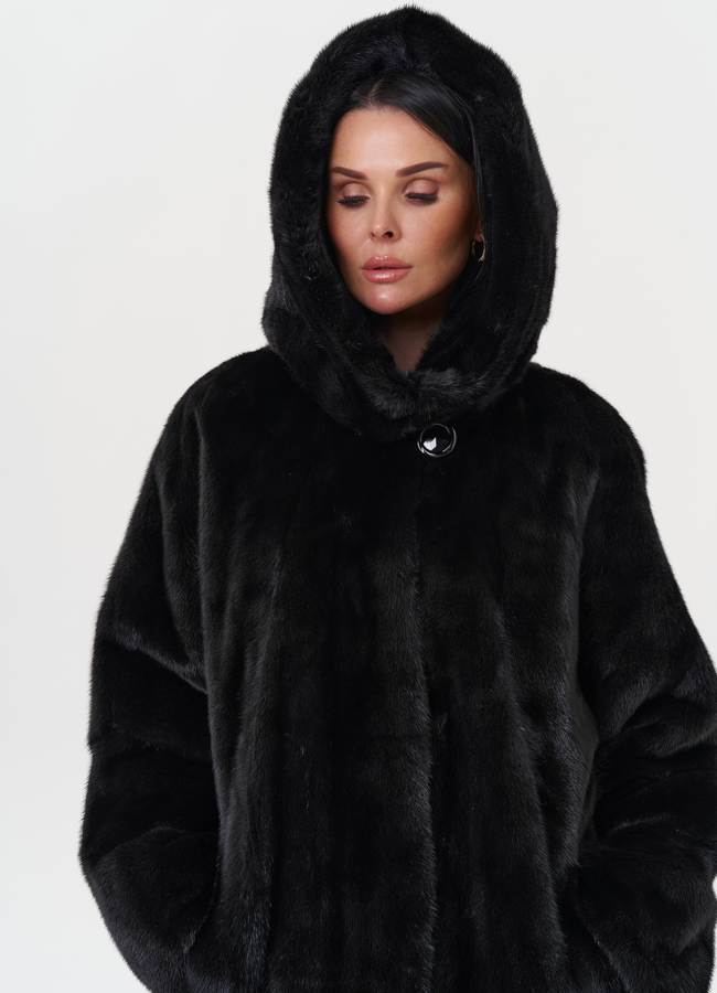 Женская шуба из меха норки с капюшоном модель № 27546 универмаг малина