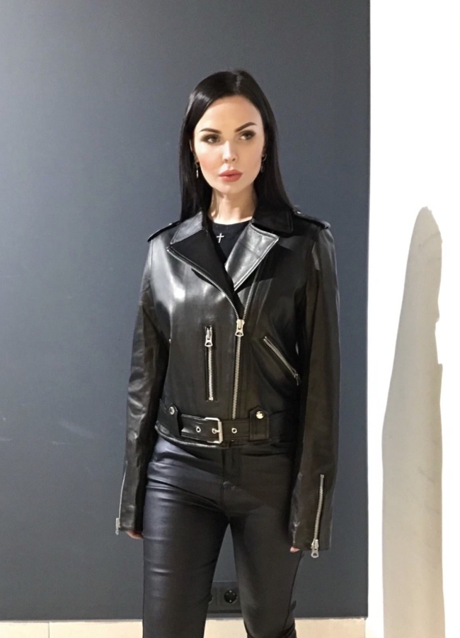 Куртка женская косуха модель № 8044 меха малина