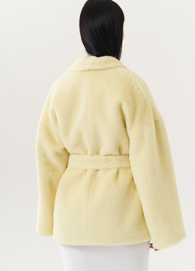 Укороченное пальто под пояс модель № 26784 универмаг малина