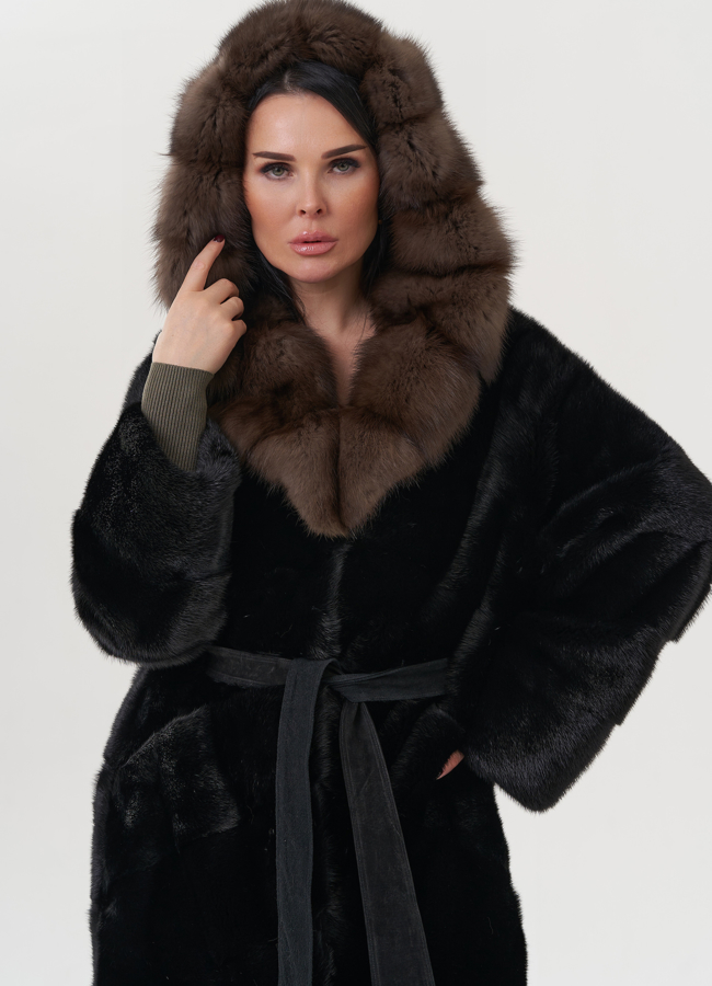 Шуба из норки с капюшоном  из куницы  модель № 25808 универмаг малина