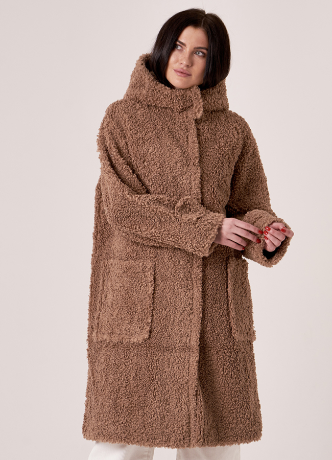 Шуба из шерсти с капюшоном модель № 19432 универмаг малина