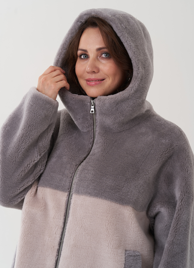 Женское пальто с капюшоном  модель № 82434 универмаг малина