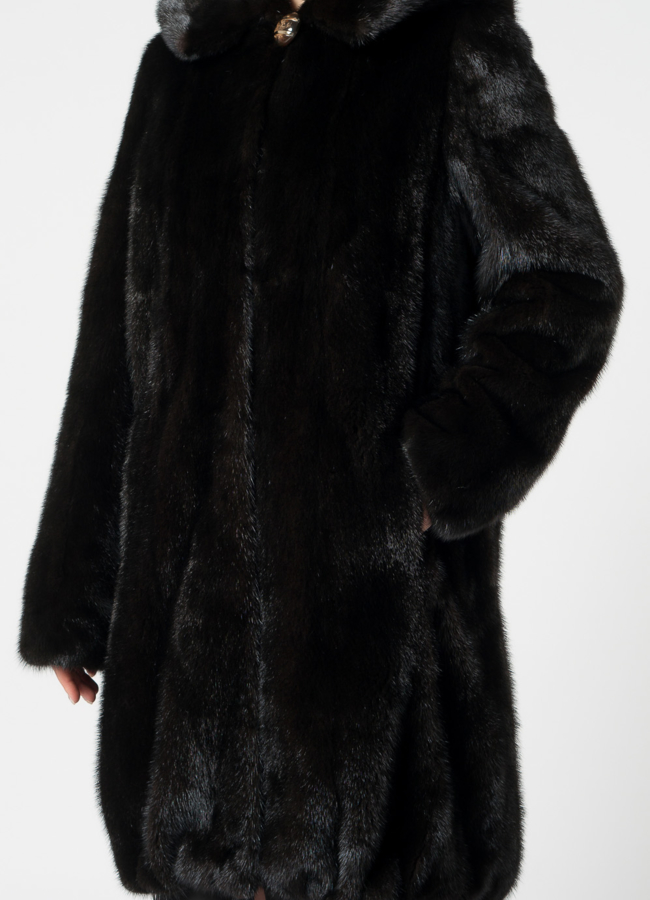 Норковая шуба с капюшоном модель № 25929 в рассрочку Норковая шуба с капюшоном модель № 25929 в рассрочку