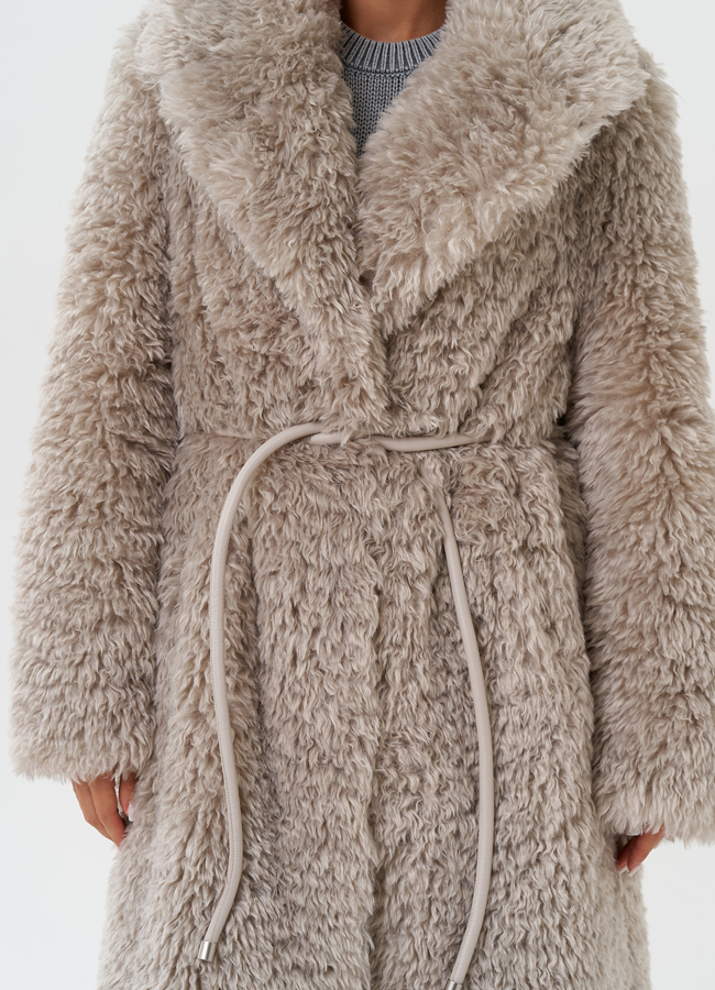 Длинная шуба под овчину с английским воротником модель № 28551 универмаг малина