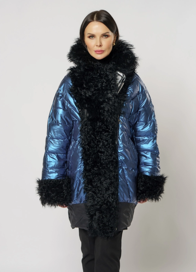 фото Двусторонний пуховик oversize с отделкой из козлика  модель № 221