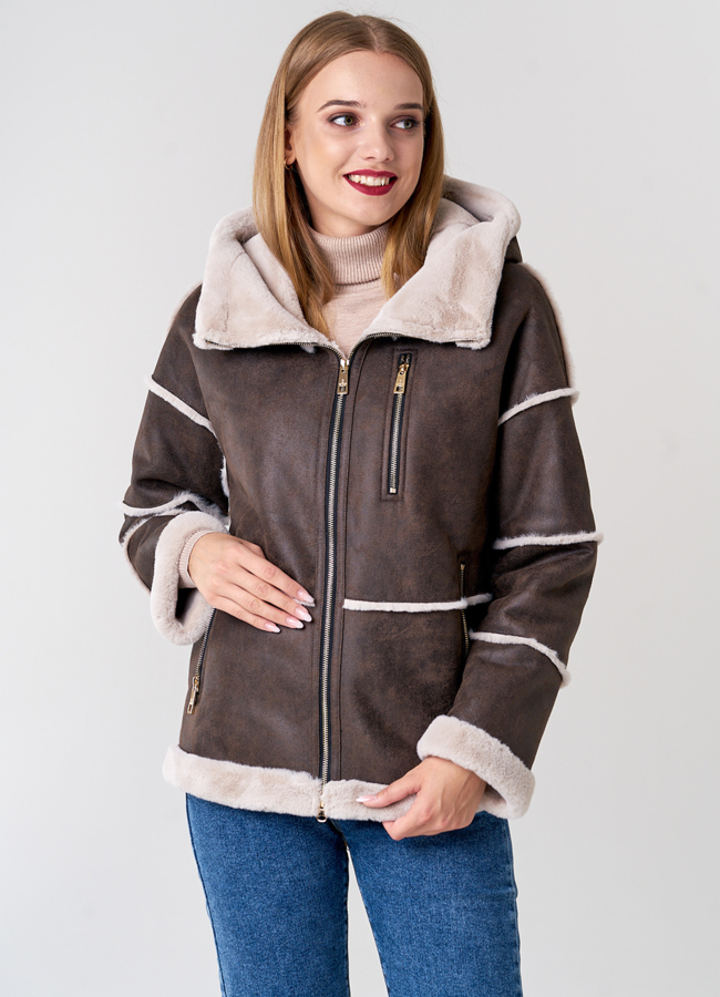 Укороченная дубленка в коричневом цвете модель № 21151 универмаг малина