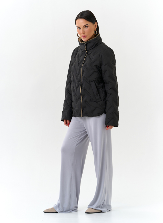 Женская куртка с воротником стойкой