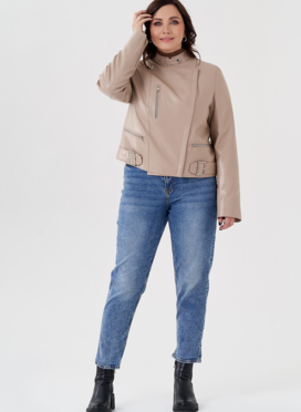 Светлая куртка из эко кожи 