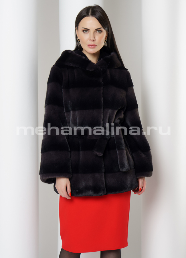 Шуба из эко меха прямого силуэта с капюшоном модель № 884 меха малина