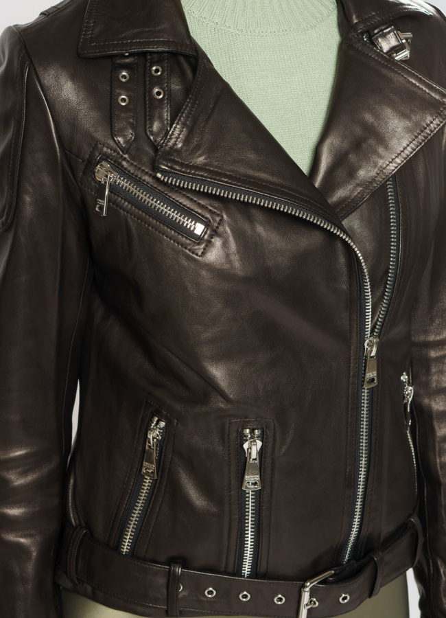 Кожаная куртка черного цвета модель № 10619 в рассрочку Кожаная куртка черного цвета модель № 10619 в рассрочку