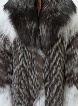 Шуба из меха чернобурой лисы