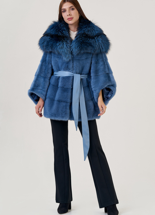 фото Шуба из норки оверсайз с капюшоном из чернобурки модель № 22258