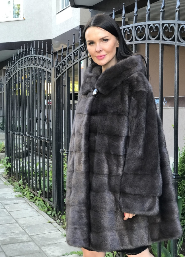 Норковая шуба в цвете графит модель № 8010 меха малина