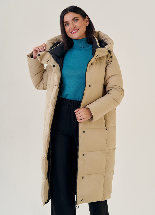 Женский пуховик  бежевого цвета с капюшоном модель № 23172 в рассрочку