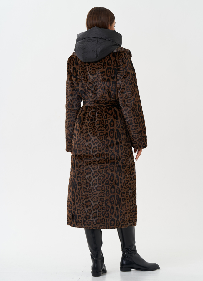 Пальто из эко меха со съемным капюшоном модель № 28641 универмаг малина