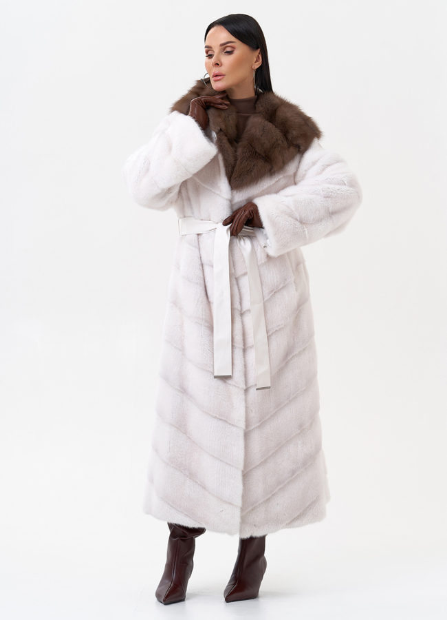 Норковая шуба с капюшоном из меха куницы модель № 29528 универмаг малина