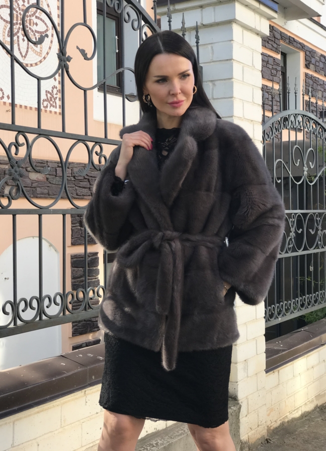 Укороченная норковая шуба в цвете соболь модель № S-758 меха малина