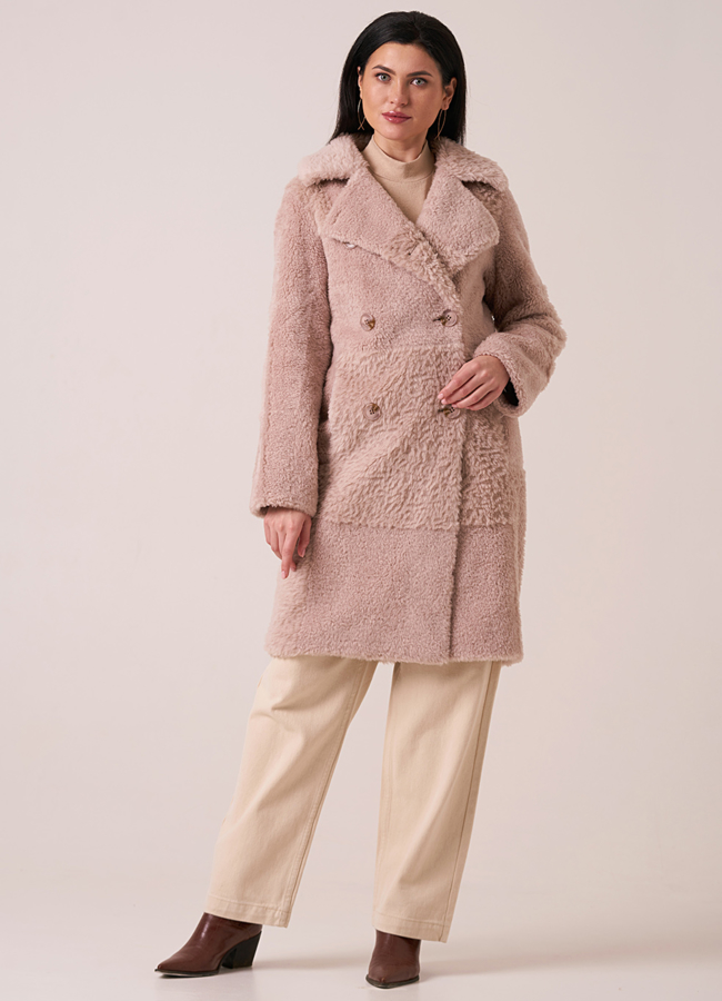 Пальто из овечьей шерсти двубортное модель № 17852 меха малина