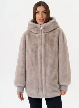 Женская куртка из эко меха с капюшоном Женская куртка из эко меха с капюшоном