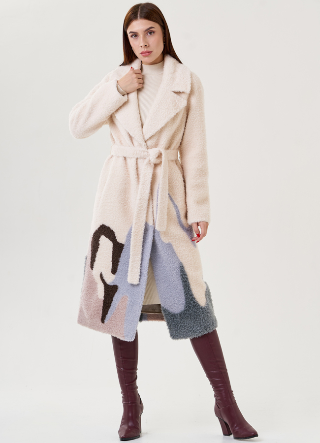 фото Пальто из эко меха с принтом модель № 75616