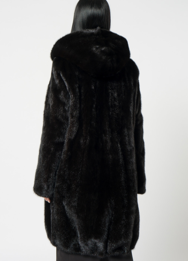 Норковая шуба с капюшоном модель № 25929 в кредит Норковая шуба с капюшоном модель № 25929 в кредит
