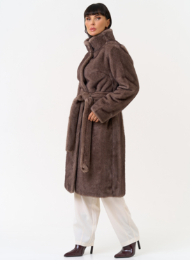 Женская шуба из эко меха с воротником стойкой Женская шуба из эко меха с воротником стойкой