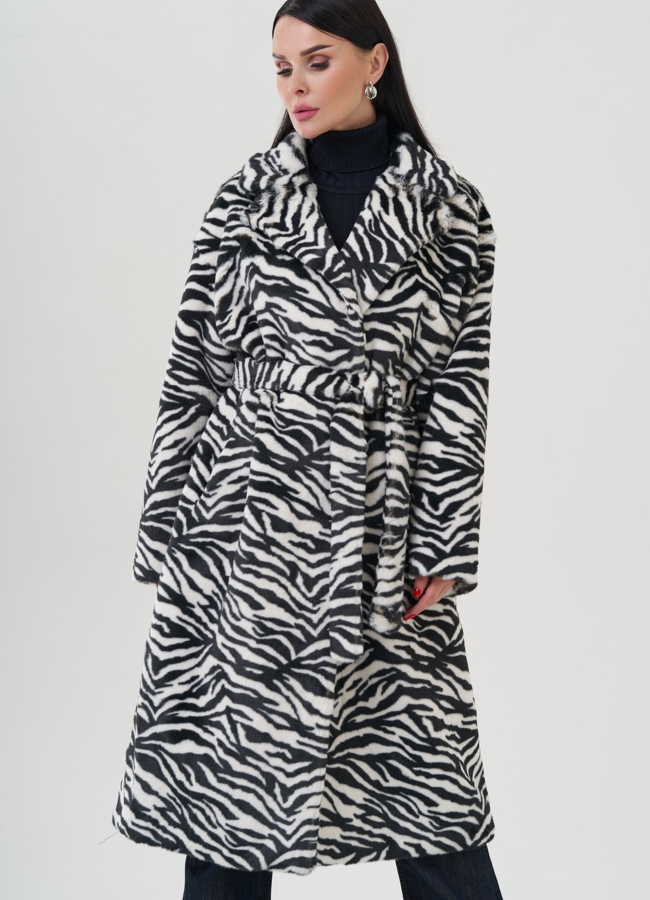 фото Пальто с английским воротником из эко меха модель № 24912