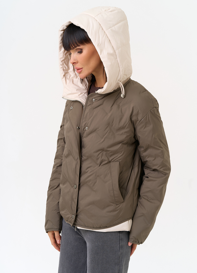 Женская куртка с контрастным капюшоном модель № 31542 универмаг малина