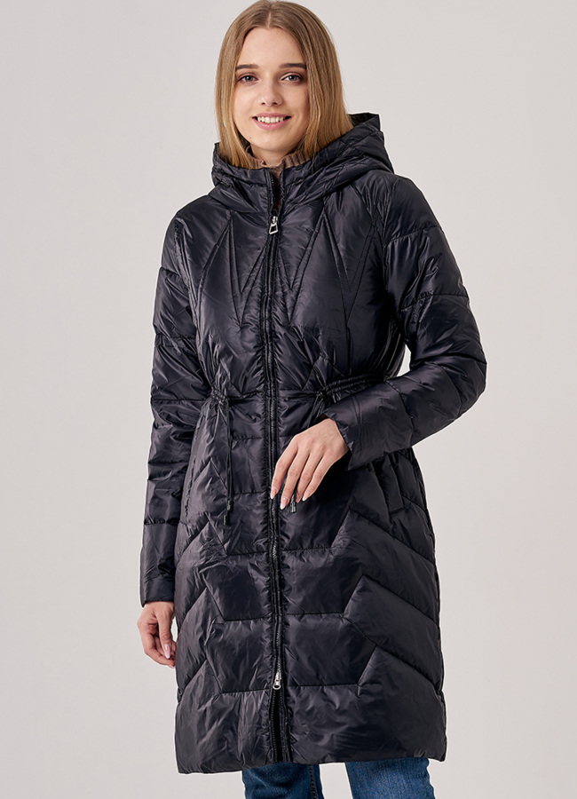 Полупальто женское черного цвета модель № 20599 меха малина