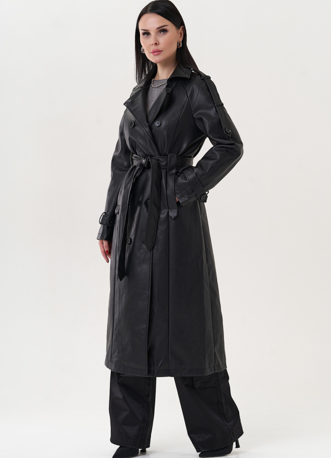 Тренч черного цвета из эко кожи модель № 26794 меха малина