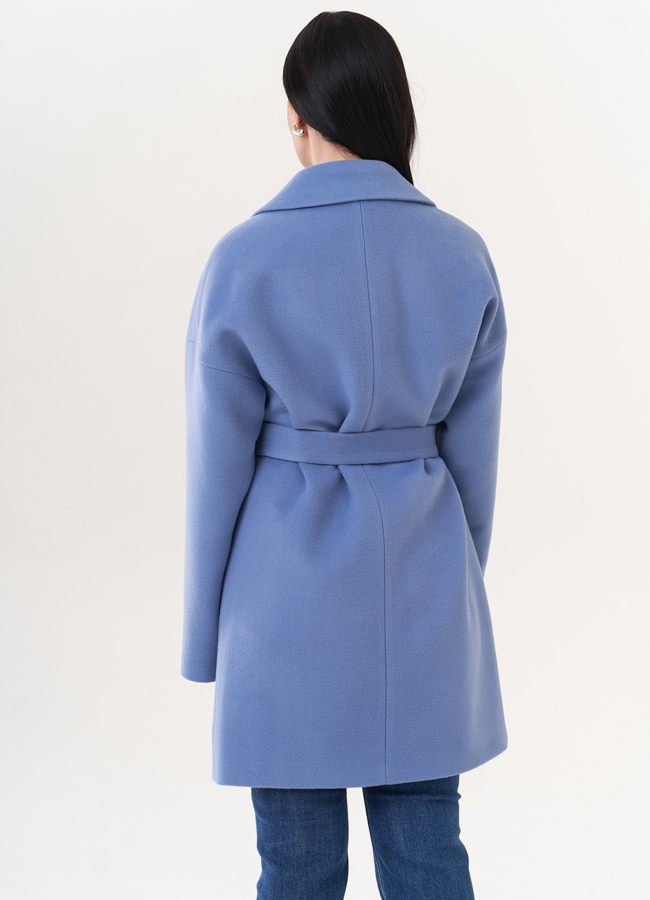 Укороченное пальто с поясом модель № 26881 универмаг малина