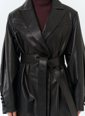 Жакет из натуральной кожи с поясом