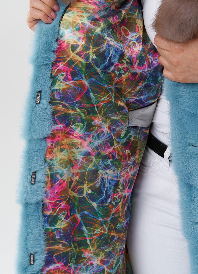 Женская норковая шуба с капюшоном из куницы модель № 27567 универмаг малина