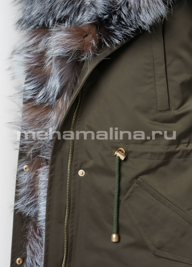 Укороченная парка в цвете хаки, отделка блюфрост модель № 08 универмаг малина