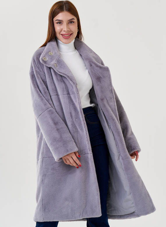 Женское пальто из искусственного меха 