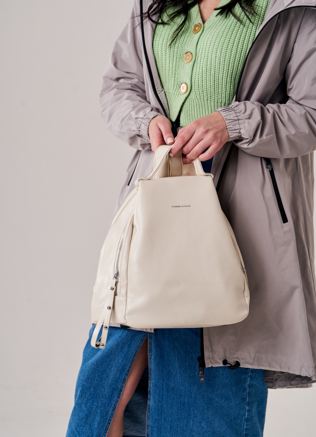 Рюкзак женский из эко кожи бежевого цвета модель № ZR 869 в рассрочку