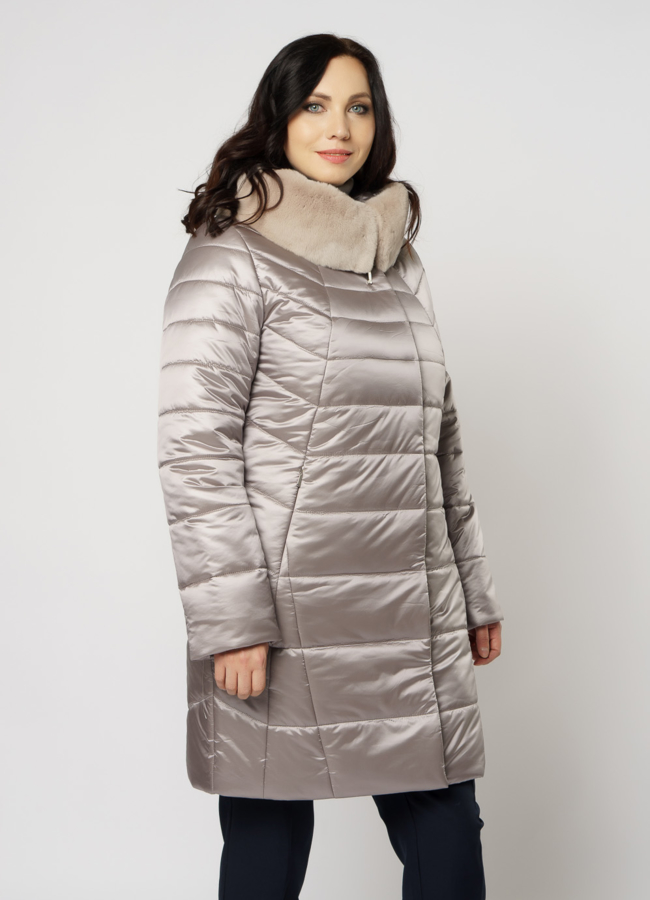 Пуховик с капюшоном на молнии в бежевом цвете модель № 7086 универмаг малина