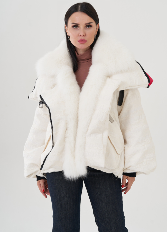 Женская куртка белого цвета модель № 24934 универмаг малина