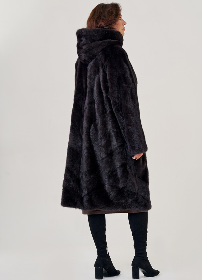 Шуба из норки силуэта баллон с капюшоном модель № 23075 в рассрочку