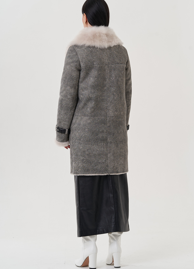 Женская дубленка  модель № 25630 универмаг малина