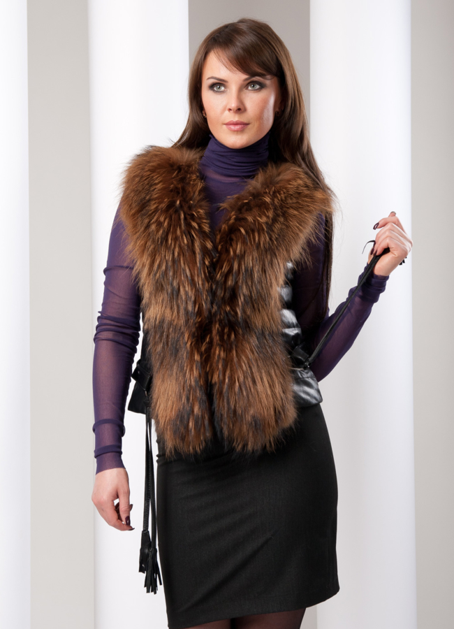 Меховая жилетка модель № M-9 меха малина