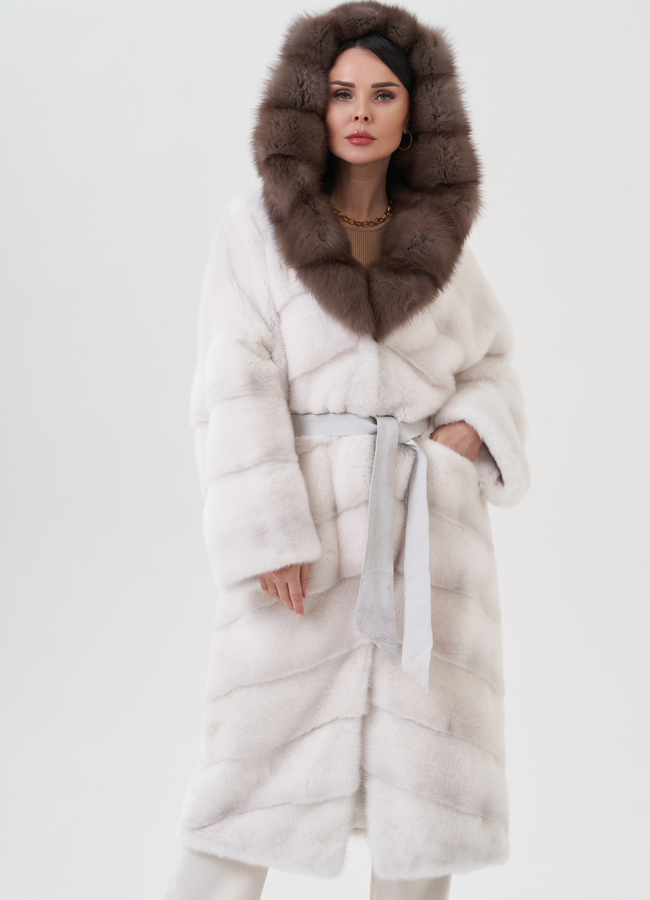 Норковая шуба с капюшоном из куницы  модель № 24672 в кредит