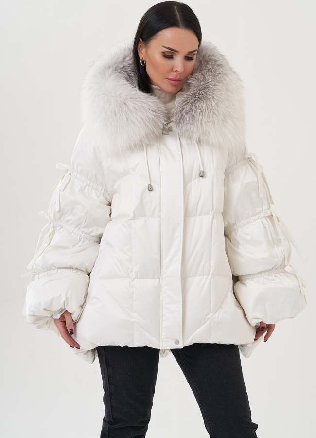 Женский пуховик с капюшоном  модель № 26077 меха малина